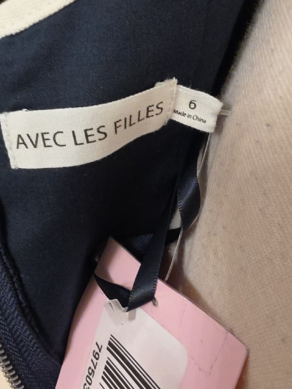 Avec Les Filles linen blend Navy Crop Top with White Trim size 6 new with tags - Picture 8 of 10